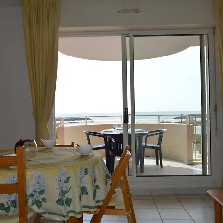 Cap D'agde : T2 Avec Piscine, Parking, A 50m De La - Fr-1-249-71 Apartman